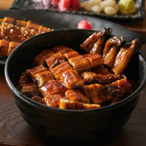국내산 자포니카 민물장어 손질 후 700g + 소스 + 초생강 + 소금